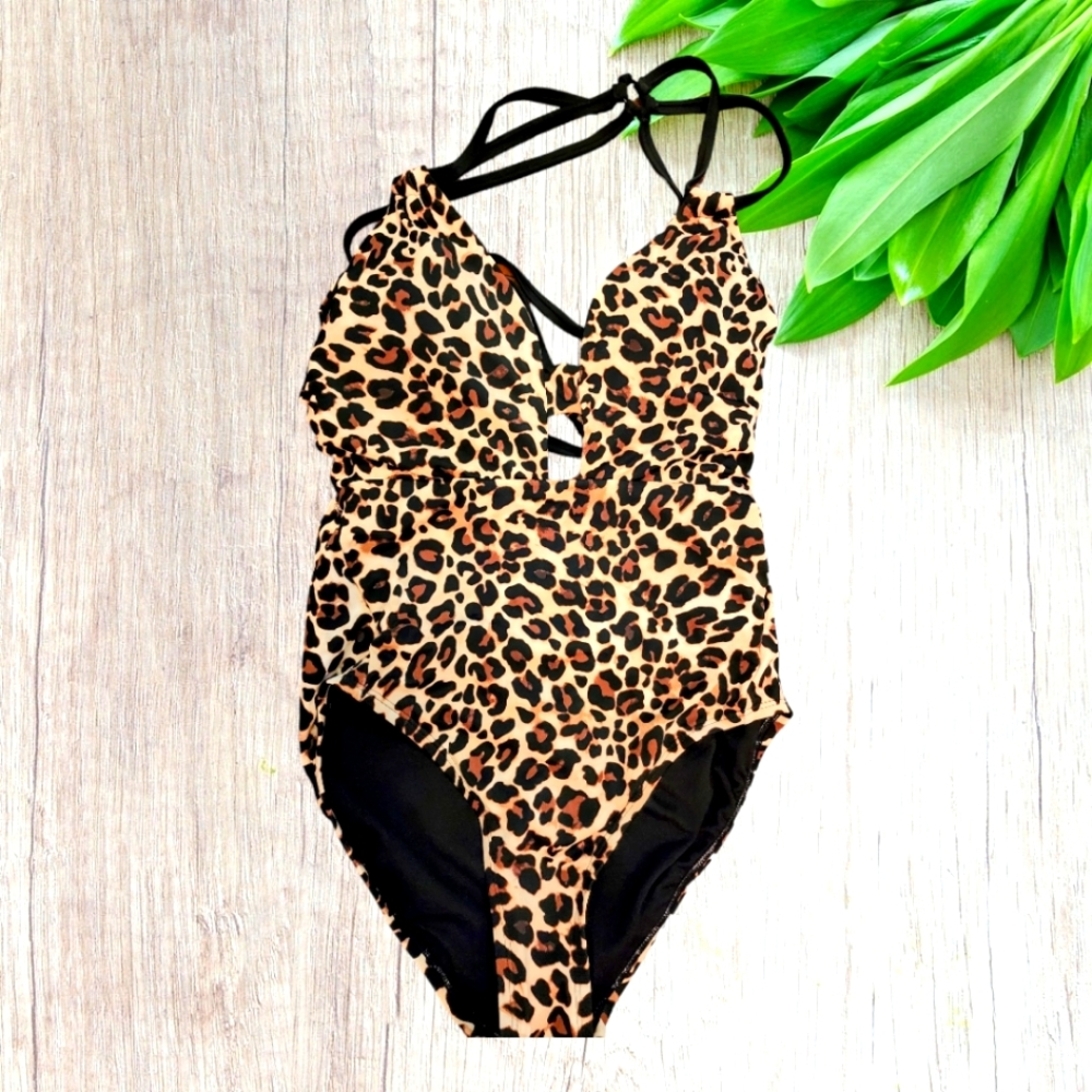 Time & Tru NWT Leopard Print One-Piece Strappy Swimsuit- M sz 8-10
